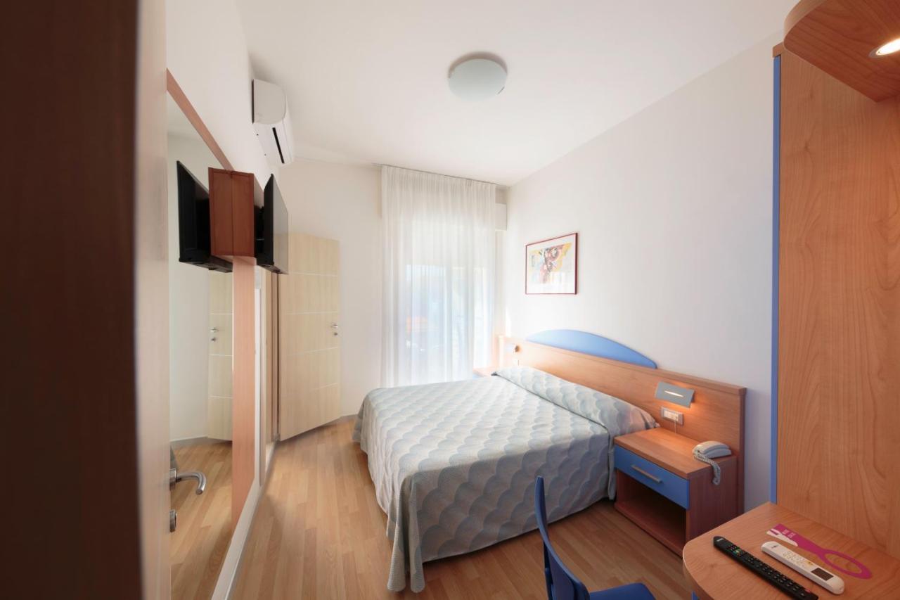 Hotel Riviera Caorle Buitenkant foto