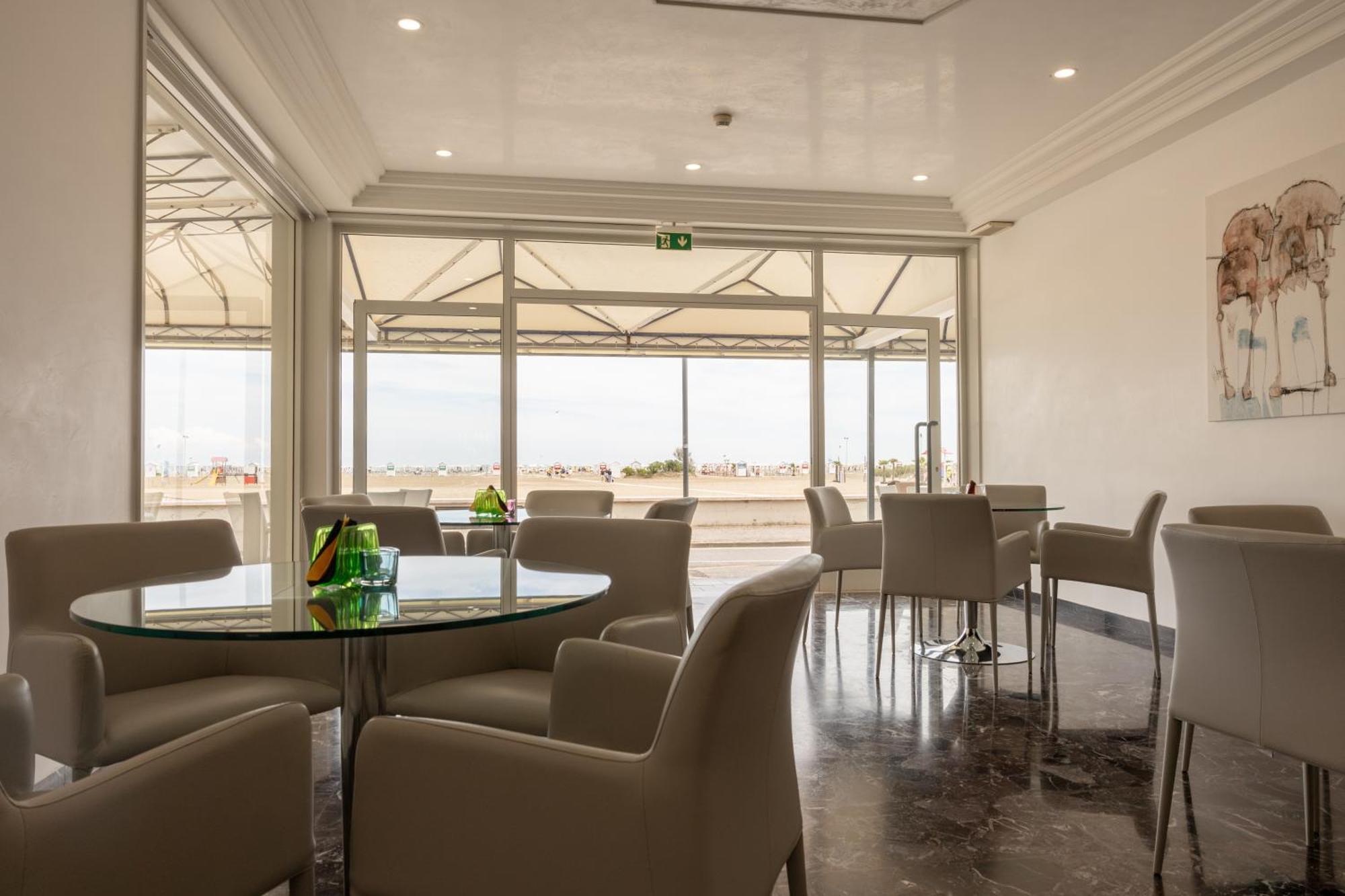 Hotel Riviera Caorle Buitenkant foto